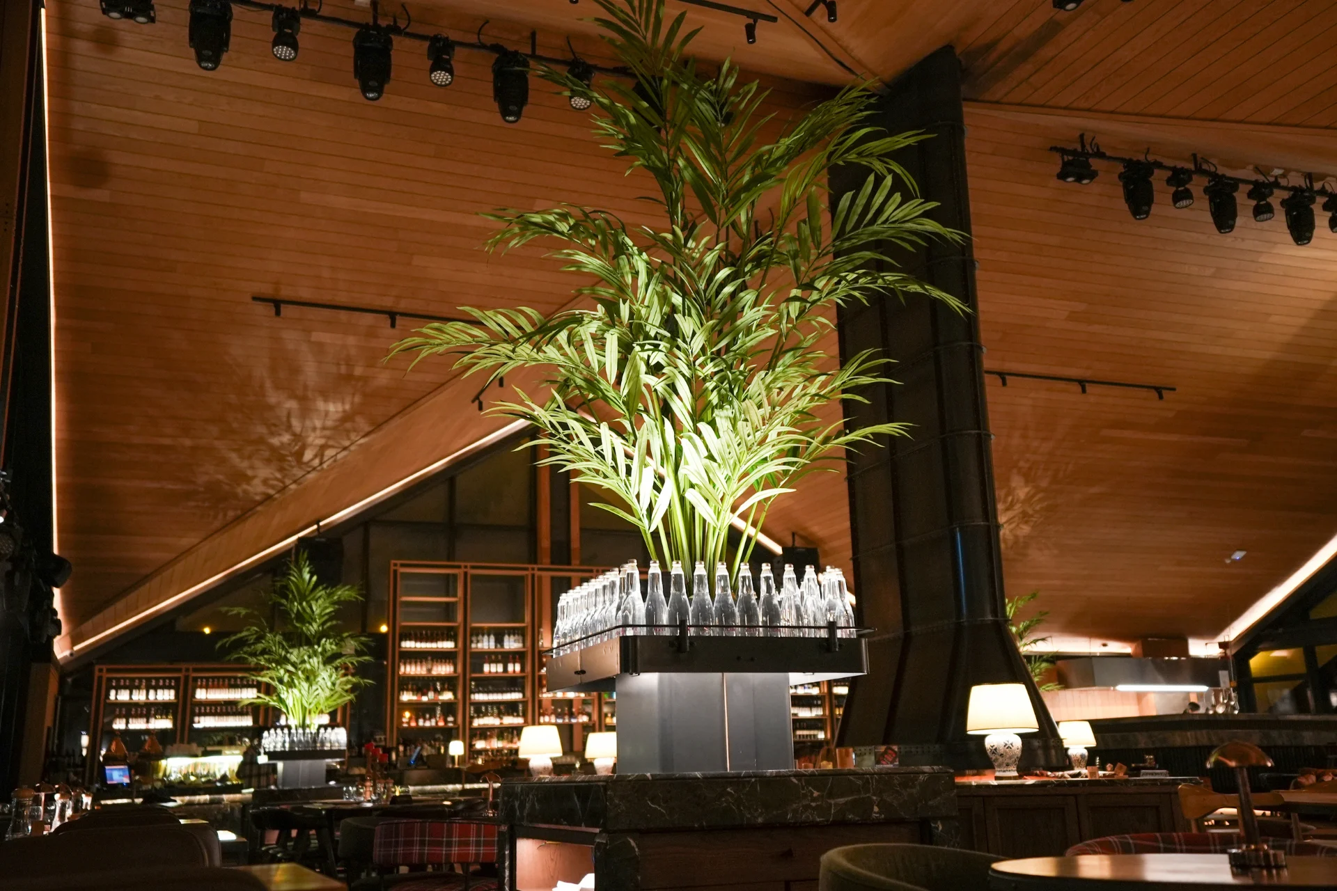 Kaya Palazzo Lounge