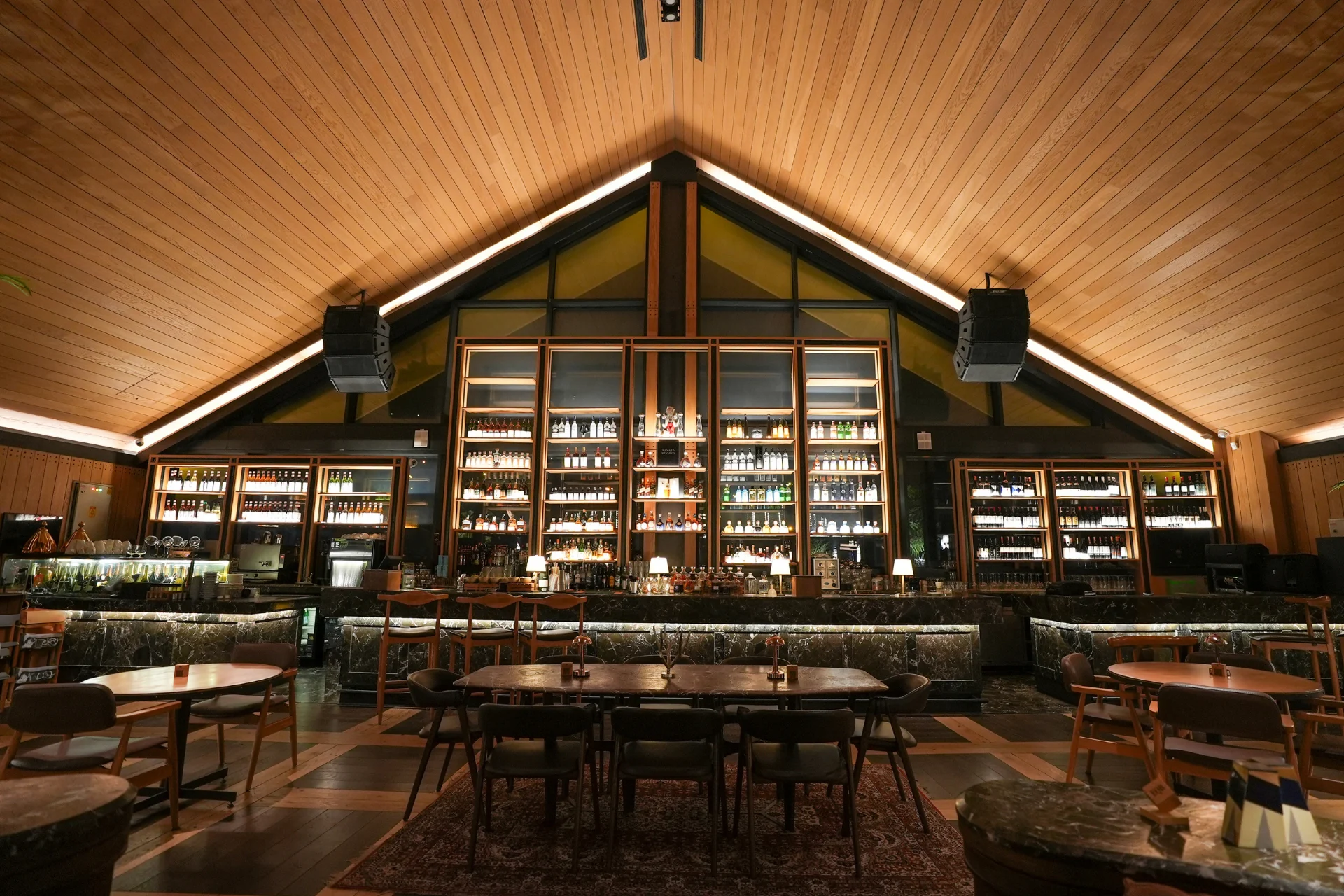 Kaya Palazzo Lounge